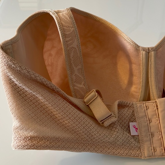 NWOT Wacoal Women’s Awareness Contour Underwire Bra in Nude, Size 40DDD - Picture 12 of 16